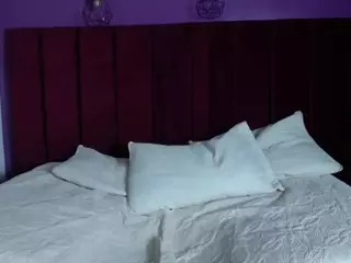 Naarii's Live Sex Cam Show
