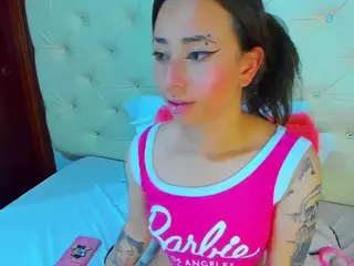 HannaAzumi's Live Sex Cam Show