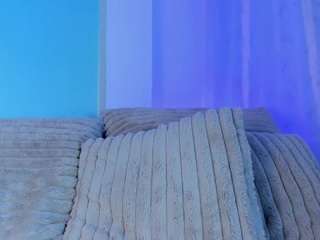  emilywithe chat room