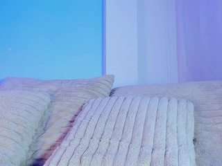 Emily Withe live webcam show