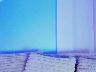 Emilywithe's cam show statistics and live stream