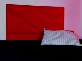 emmawiilliamss from CamSoda is Freechat