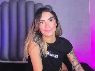 le modèle felicity-1 est en webcam porno dans un show sur le site camsoda, il possède les tags suivants: amateur,petite,lush,naked,natural,nature,no smoking,ohmibod,oil,orgasm,public,living room,pussy,shaved,skinny,small tits,solo,squirt,tattoos,tease