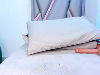 Felicity-1's Live Sex Cam Show