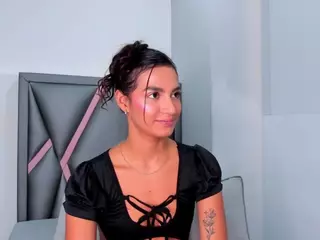 Felicity-1's Live Sex Cam Show