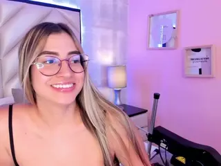 IsabelaGonzalez's Live Sex Cam Show