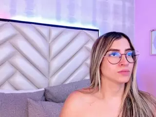 IsabelaGonzalez's Live Sex Cam Show