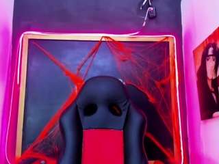isabella-pitts Live Webcam on CamSoda