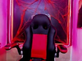 isabella-pitts Live Webcam on CamSoda