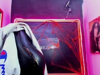 isabella-pitts Live Webcam on CamSoda