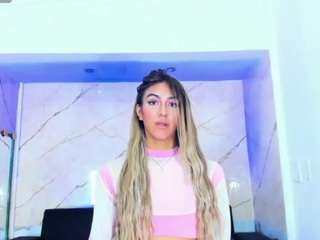 isabella-pitts Live Webcam on CamSoda