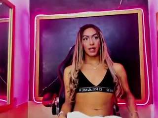 isabella-pitts webcam model