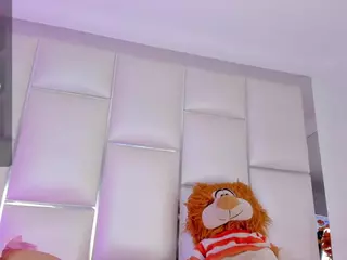 IsabellaaJones's Live Sex Cam Show