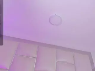 IsabellaaJones's Live Sex Cam Show