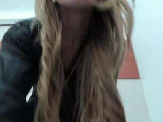 maddy-cartter, female webcam model,  years old, on live webcam