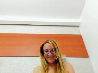 le modèle maddy-cartter est en webcam porno dans un show sur le site camsoda, il possède les tags suivants: brown eyes,natural,toys,strip,spank,skinny,sexy,no smoking,cowgirl,no drinking,naked,milf,middle aged,massage,lovense,foot-fetish,fingering,deepthroat,creampie,big ass
