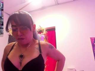staacy37 webcam model