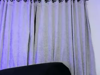 Saara-Vega's Live Sex Cam Show