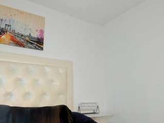 cocoqueenn Live Webcam on CamSoda