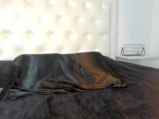 cocoqueenn Live Webcam on CamSoda