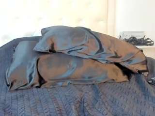 cocoqueenn live cam profile