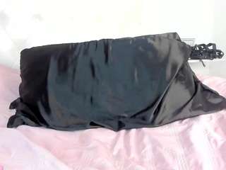 cocoqueenn live cam profile