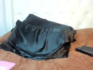 cocoqueenn Live Webcam on CamSoda