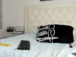 rouse-sexy-hotxx77's Live Sex Cam Show
