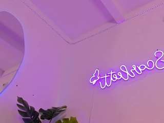scarleett-jones Live Webcam on CamSoda