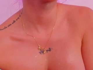 scarleett-jones Live Webcam on CamSoda