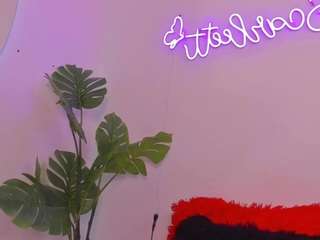 Scarleett-Jones
