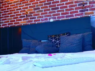 ykra's Live Sex Cam Show