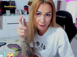 golddivine Live Webcam on CamSoda