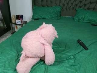 golddivine Live Webcam on CamSoda