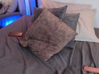 emmacollemann Live Webcam on CamSoda
