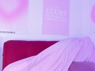 emmacollemann Live Webcam on CamSoda