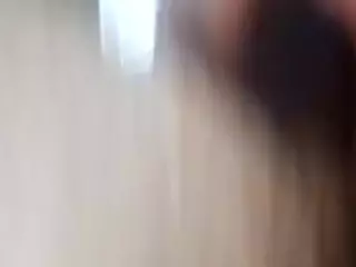 hellagutz's Live Sex Cam Show