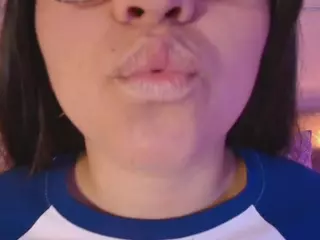 KellyBigpussylips's Live Sex Cam Show