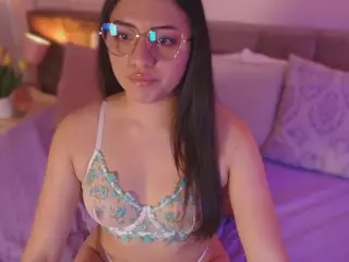 KellyBigpussylips's Live Sex Cam Show