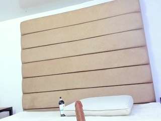 sally-rosses webcam model