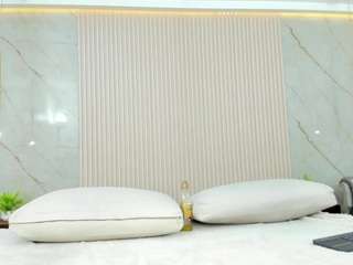 sally-rosses Live Webcam on CamSoda