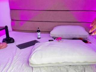 Live webcam model sally-rosses on Soda Cams