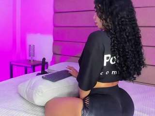 sally-rosses Live Webcam on CamSoda