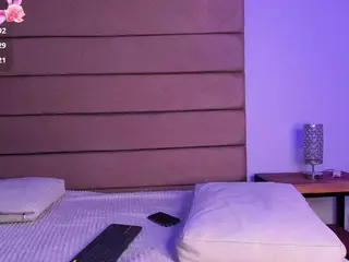 Sally-Rosses's Live Sex Cam Show