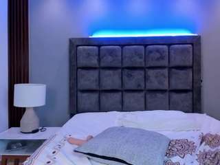  susannross chat room
