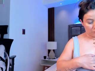 susannross's CamSoda show and profile