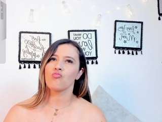 SusannRoss live cam preview