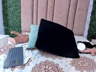 SusannRoss live cam preview