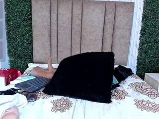 SusannRoss live cam preview