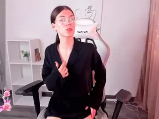 Toooyour's Live Sex Cam Show